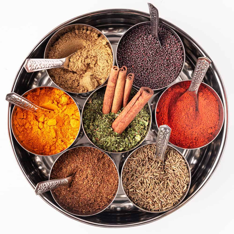 ادویه کاری خالص و معطر – ترکیبی اصیل از ادویههای منتخب
